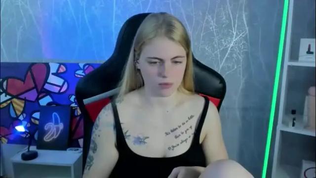 Image 4 of jolly_doll_ Stream on Chaturbate on 1 month ago