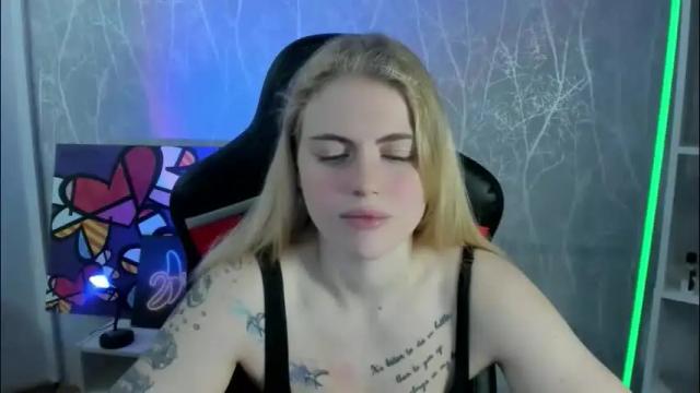 Image 2 of jolly_doll_ Stream on Chaturbate on 1 month ago