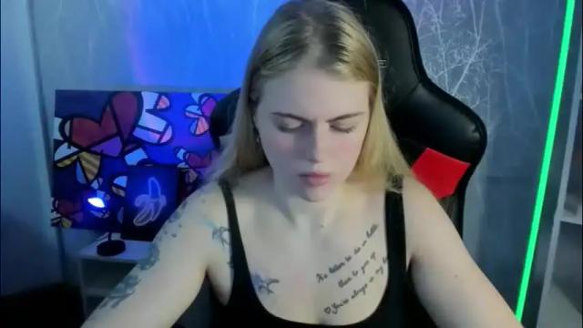 Image 3 of jolly_doll_ Stream on Chaturbate on 1 month ago