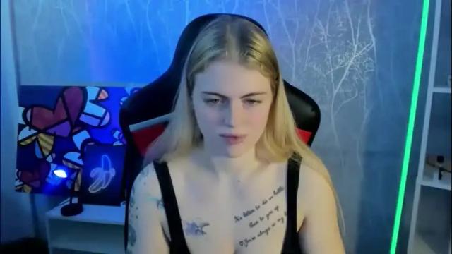Image 3 of jolly_doll_ Stream on Chaturbate on 1 month ago