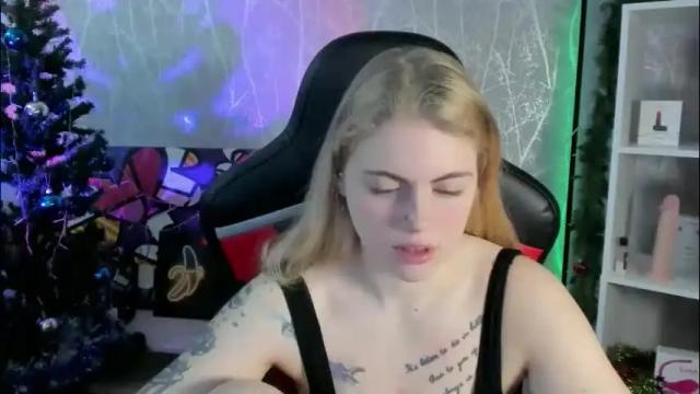 Image 2 of jolly_doll_ Stream on Chaturbate on 1 month ago