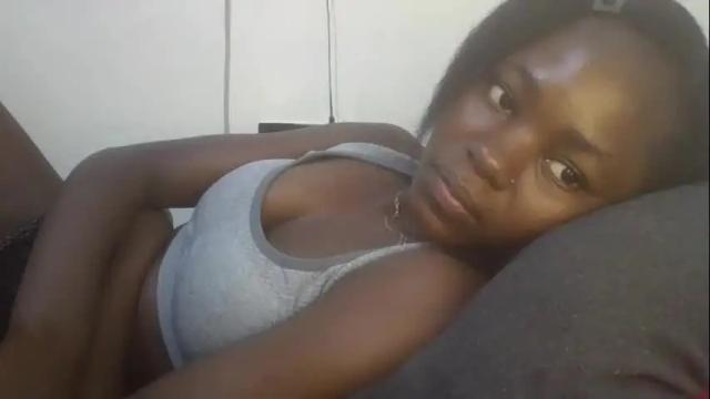 Image 3 of jollynabeb Stream on Chaturbate on 1 month ago