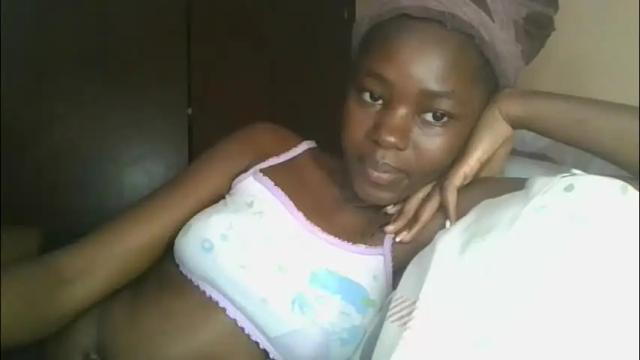 Image 12 of jollynabeb Stream on Chaturbate on 4 days ago