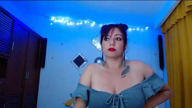 Image 12 of jonathan_y_kristal Stream on Chaturbate on 19 months ago