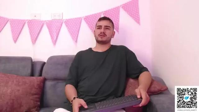 Image 4 of jordy_and_sofi Stream on Chaturbate on 18 months ago