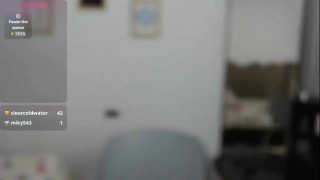 Image 12 of joy__smiht Stream on Chaturbate on 26 days ago