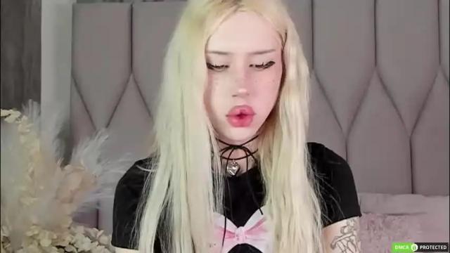 Image 2 of joybarker Stream on Chaturbate on 1 month ago
