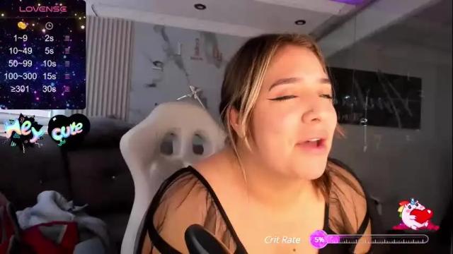 Image 6 of joyce_banners Stream on Chaturbate on 2 months ago