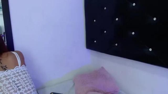 Image 6 of joyce_milleer Stream on Chaturbate on 15 months ago
