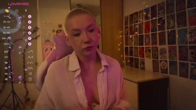 Image 6 of joyce_treier Stream on Chaturbate on 14 months ago