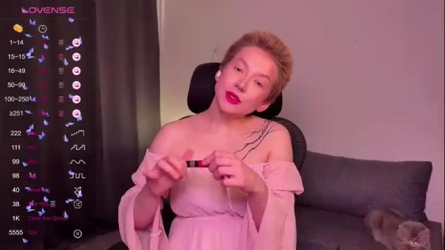 Image 4 of joyce_treier Stream on Chaturbate on 14 days ago