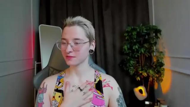 Image 11 of joyful_ruth Stream on Chaturbate on 14 months ago
