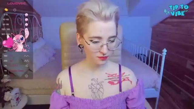 Image 6 of joyful_ruth Stream on Chaturbate on 13 months ago
