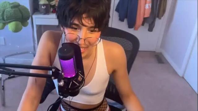 Image 8 of joystickjackie Stream on Chaturbate on 1 month ago
