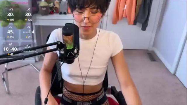 Image 11 of joystickjackie Stream on Chaturbate on 1 month ago