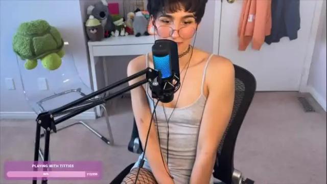 Image 10 of joystickjackie Stream on Chaturbate on 10 days ago