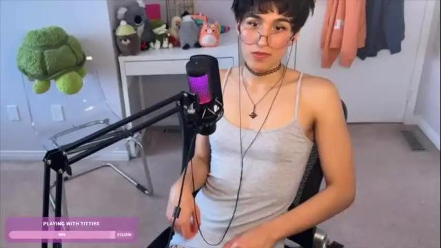 Image 11 of joystickjackie Stream on Chaturbate on 10 days ago