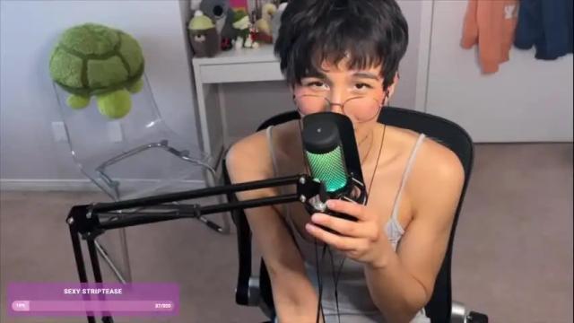 Image 12 of joystickjackie Stream on Chaturbate on 5 days ago