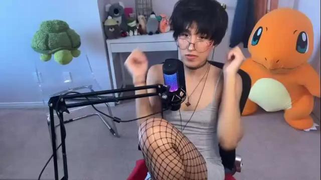 Image 10 of joystickjackie Stream on Chaturbate on 2 months ago