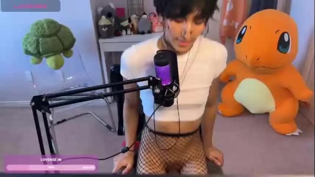 Image 11 of joystickjackie Stream on Chaturbate on 2 months ago