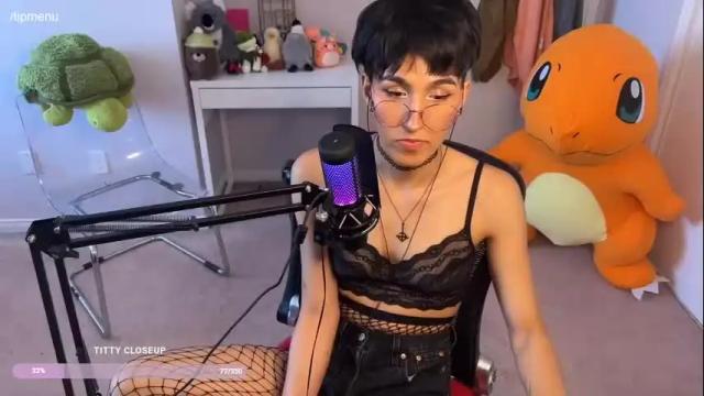 Image 6 of joystickjackie Stream on Chaturbate on 1 month ago