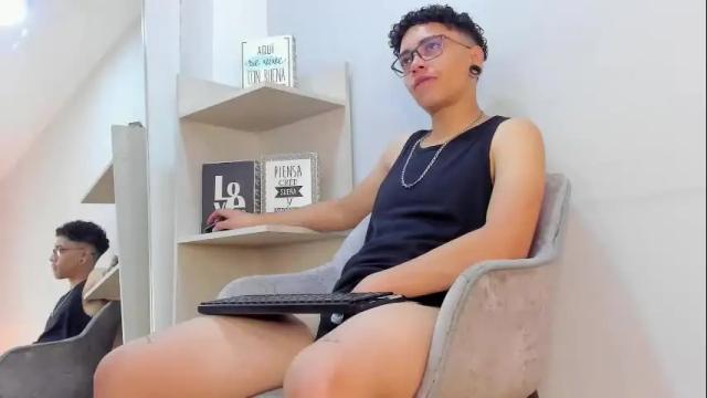 Image 7 of jp_colleman Stream on Chaturbate on 1 month ago