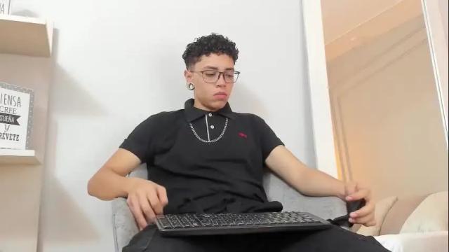 Image 12 of jp_colleman Stream on Chaturbate on 1 month ago