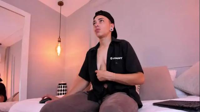 Image 2 of jp_colleman Stream on Chaturbate on 29 days ago
