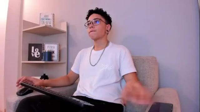 Image 6 of jp_colleman Stream on Chaturbate on 24 days ago
