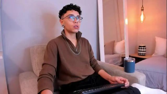 Image 7 of jp_colleman Stream on Chaturbate on 12 days ago