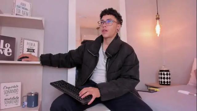 Image 4 of jp_colleman Stream on Chaturbate on 5 months ago