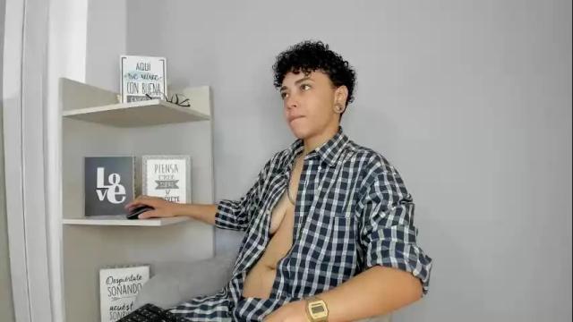 Image 2 of jp_colleman Stream on Chaturbate on 4 months ago