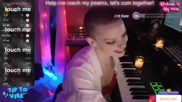 Image 10 of jream_evol Stream on Chaturbate on 16 months ago