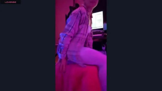 Image 3 of jream_evol Stream on Chaturbate on 16 months ago