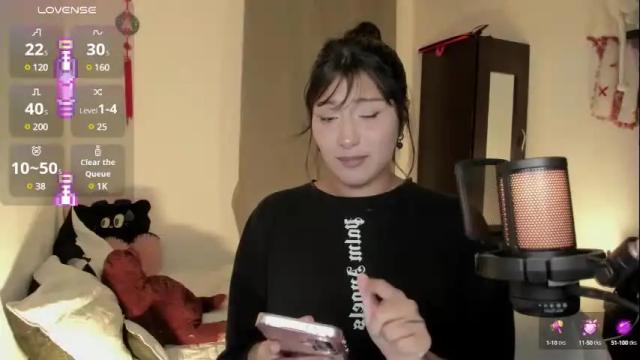 Image 3 of ju_kyung Stream on Chaturbate on 2 months ago