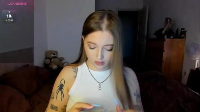 Image 10 of ju_lii Stream on Chaturbate on 1 month ago