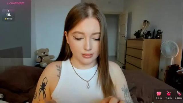Image 12 of ju_lii Stream on Chaturbate on 1 month ago