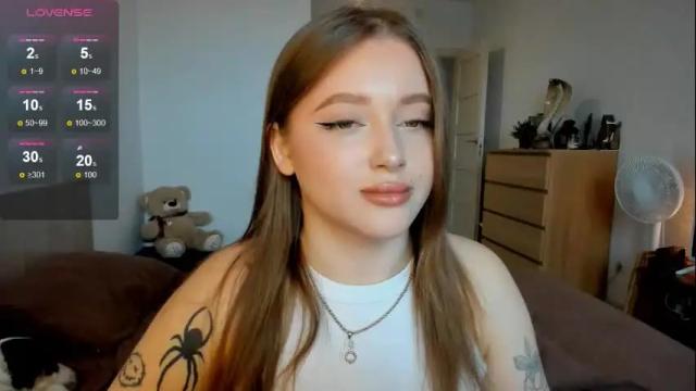 Image 3 of ju_lii Stream on Chaturbate on 1 month ago