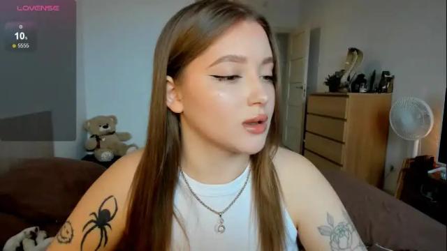 Image 7 of ju_lii Stream on Chaturbate on 1 month ago