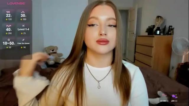 Image 7 of ju_lii Stream on Chaturbate on 1 month ago