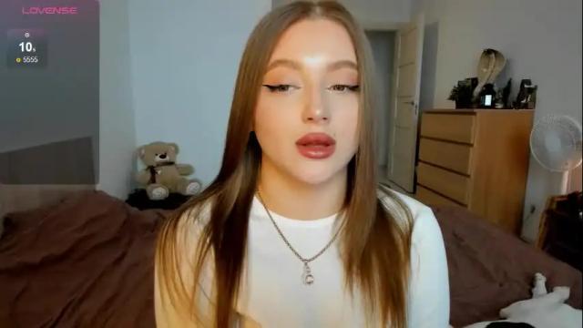Image 8 of ju_lii Stream on Chaturbate on 1 month ago