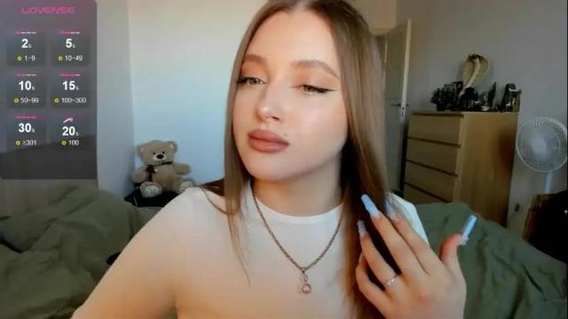 Image 4 of ju_lii Stream on Chaturbate on 1 month ago