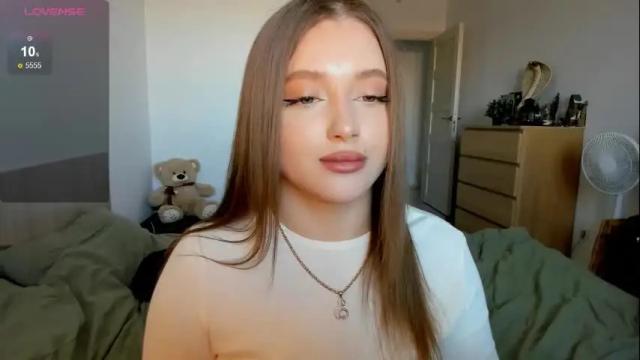 Image 8 of ju_lii Stream on Chaturbate on 1 month ago