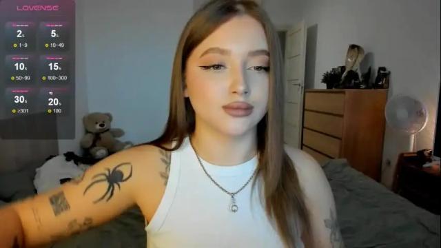 Image 4 of ju_lii Stream on Chaturbate on 1 month ago