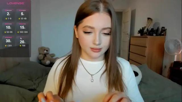 Image 2 of ju_lii Stream on Chaturbate on 1 month ago