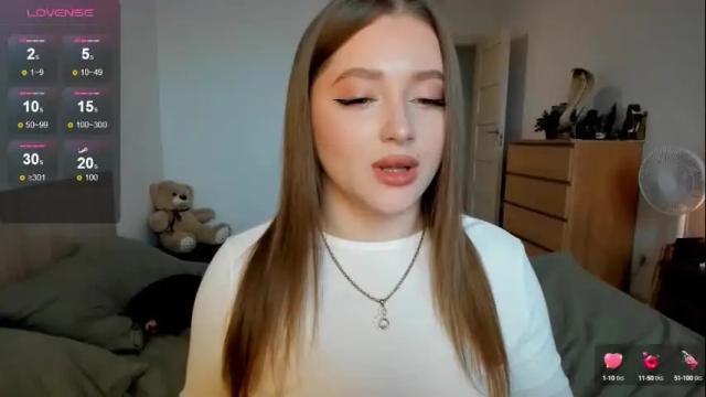 Image 6 of ju_lii Stream on Chaturbate on 1 month ago