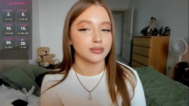 Image 10 of ju_lii Stream on Chaturbate on 1 month ago