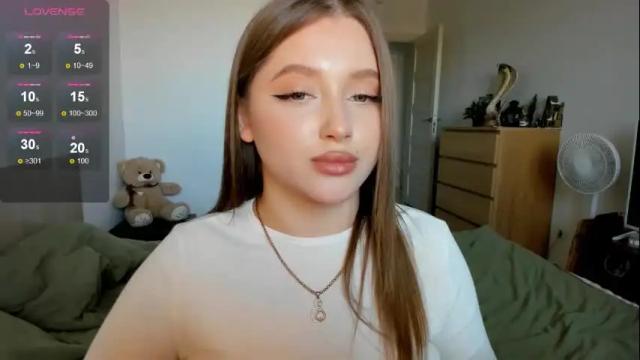 Image 10 of ju_lii Stream on Chaturbate on 1 month ago