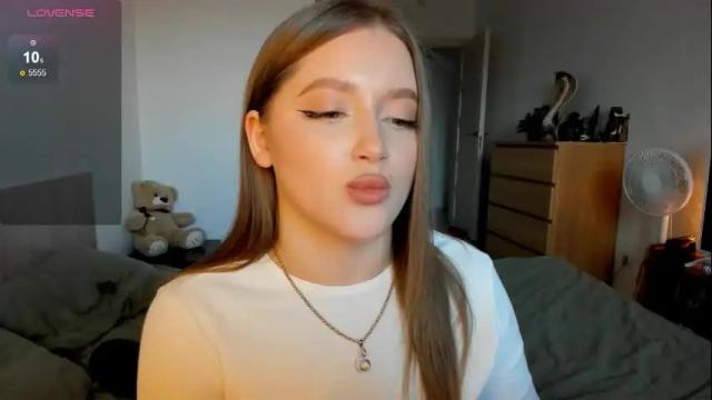 Image 11 of ju_lii Stream on Chaturbate on 1 month ago