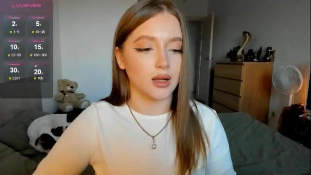 Image 8 of ju_lii Stream on Chaturbate on 1 month ago